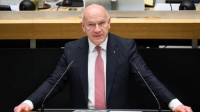 Wegner will Gesetzesreform und entschuldigt sich nicht