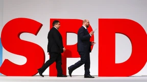 Eine Partei macht sich lächerlich