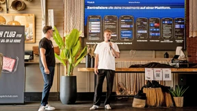 Sechs-Minuten-Show in luftiger Höhe