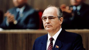 Ein Friedensengel und „Mann des Systems“