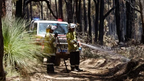 Buschbrände bedrohen Wohngebiete von Perth