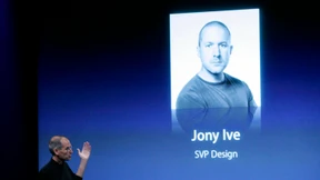 Queen schlägt Designer von Apple zum Ritter