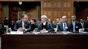 „Soll Israel all das passiv über sich ergehen lassen?“