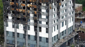 Ein „Katalog des Versagens“ führte zu Brand in Grenfell Tower