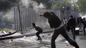 Regierungsgegner protestieren gewaltsam gegen Neuwahlen