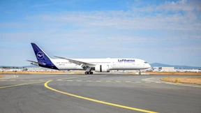 Dreamliner landet in Frankfurt – mit einem Jahr Verspätung