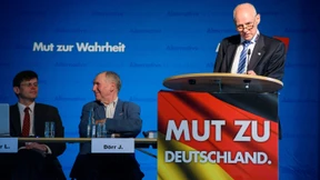 Atombomben auf Besenstiele