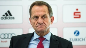 Der Präsident stellt die Vertrauensfrage