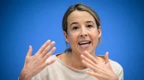 Wirtschaftsweise warnt vor Wirkung der AfD auf Zuwanderer