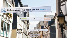 Bühnen, Buden, Besucherströme 