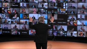 Parteitag mit Hokuspokus