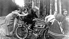 Was macht der Landarzt auf dem Motorrad?