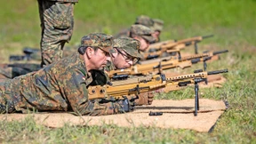 Wie Kretschmann die Verteidigungsfähigkeit stärken will