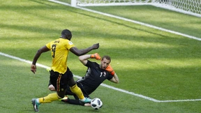 Belgien und England spielen Fußball auf dem Gaspedal