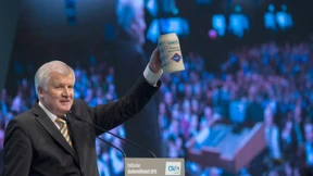  „Wie viele Tritte kann man der Kuh geben, die man melken will?“