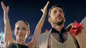 Picknick mit Kriegskulisse