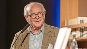 Sei die Katze, nicht die Zikade