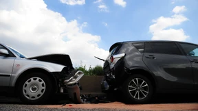 Eheleute können Autoversicherung des Partners kündigen