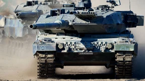 Rüstungsindustrie droht Regierung