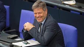 Fußball ist knallharter Kommerz 