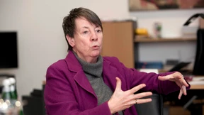 „Sollen wir unsere Beteiligungen an Rupert Murdoch verkaufen?“