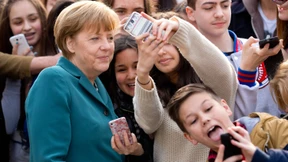 Angela Merkel als Kummerkastentante