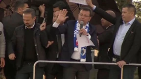 Türkischer Politiker Imamoglu mit Steinen attackiert