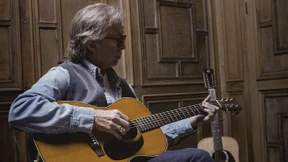 Und im Rückspiegel eine fahle Leuchtspur