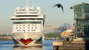 Was ein Aida-Kapitän verdient und welchen Rat Warren Buffett gibt