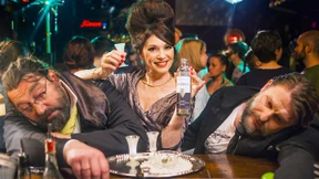 Ein Prosit auf den falschen Freund