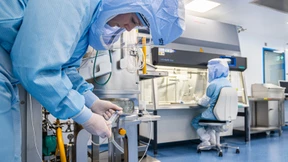 Ein Bollwerk gegen die Exzellenz Chinas und der USA