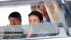 Der Kaiser fährt Toyota