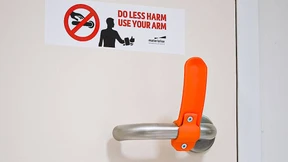 Mit der Klinke hinterm Ohr wollen alle fliegen