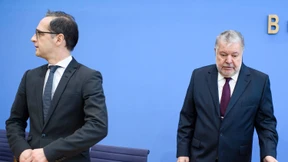 Maas bittet Opfer und Hinterbliebene um Entschuldigung