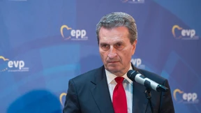Oettinger dämpft Erwartungen an EU-Gipfel