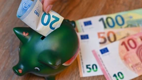 Nur noch jeder zweite Deutsche kann sparen