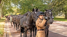 So gedenken die Royals der vor einem Jahr gestorbenen Königin