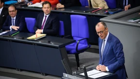 Ungewöhnliches Lob für den Kanzler