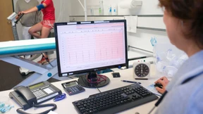 Leistungssportler müssen nun in die Uniklinik
