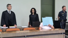 Mann mit 100 Messerstichen getötet – lebenslange Haftstrafe