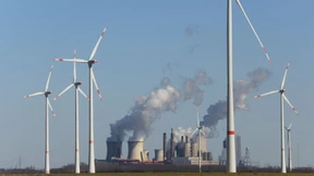 Stromkonzern RWE legt kräftig zu