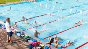 Klartext im Schwimmbad