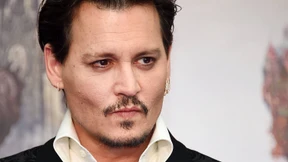 Herr Depp gibt einen aus