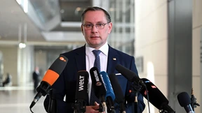 Chrupalla feiert den Sieg der AfD vor Gericht