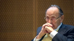 Genscher fühlt sich an NS-Zeit erinnert