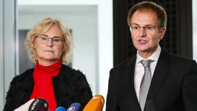 Facebook soll Hass anzeigen