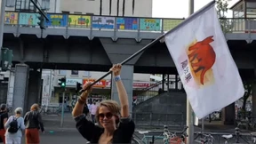 Szenen vom Auftritt der Gruppe „Transformator“ in Berlin