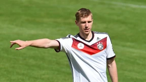 Auch Per Mertesacker tritt zurück