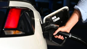 Armee bringt den Treibstoff