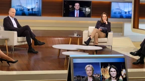 Der Gesundheitsminister hält Hof – und erteilt sich die Absolution